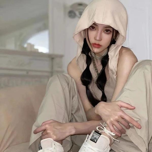 疯疯癫癫的阿兹洛